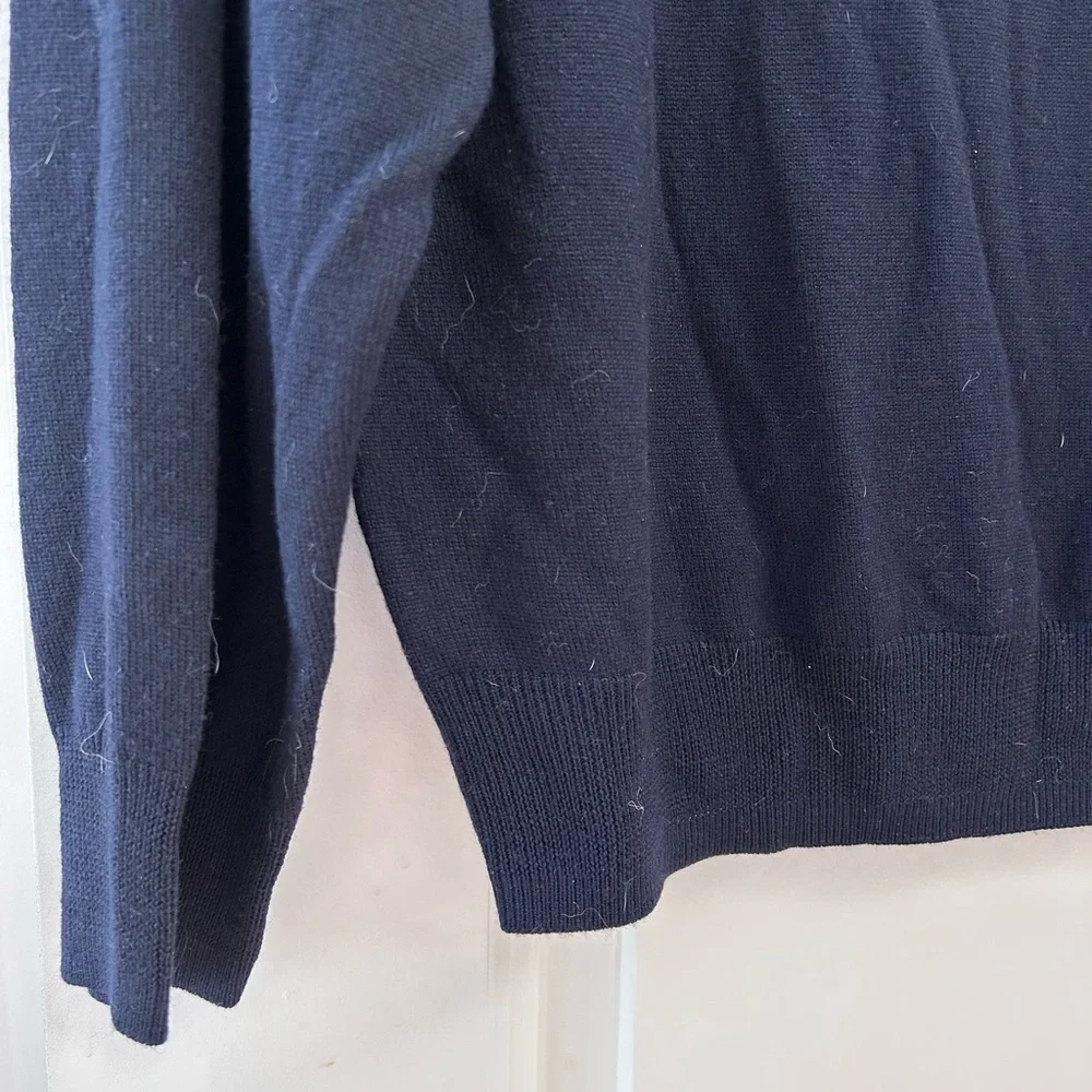 Jos A. Bank 100% merino Wool 1/4 zip mock neck pullover in black. EUC